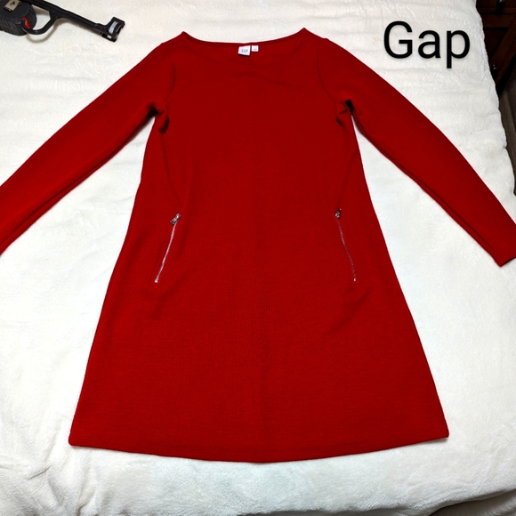 - Gap Red sweater dress with 2 Zippered pockets. Long sleeves - Picture 1 of 9
